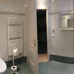 With 2 Bedrooms Casa de Férias