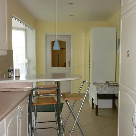 With 2 Bedrooms *