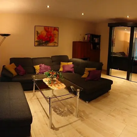 With 2 Bedrooms Prázdninový dům *
